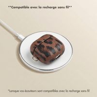 Selencia Coque Sabi motif panthère  Apple Airpods 4 - Mocha Brown