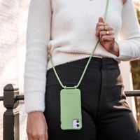 imoshion Coque de couleur avec cordon amovible Apple iPhone 13 - Vert