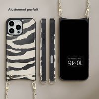 Selencia Coque de télephone Nova avec cordon et porte-cartes Apple iPhone 16 Pro Max - Zazzy Zebra