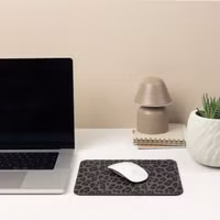 Selencia Sabi Tapis de Souris en Similicuir imprimé panthère - 20 x 24 cm - Midnight Black