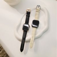 Burga Bracelet en cuir véritable Apple Watch Series 1 - 11 / SE / Ultra (44/45/46/49 mm) - Buttermelt / Silver