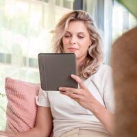 imoshion Slim Hard Sleepcover Amazon Kindle (2024) / Amazon Kindle (2022) 11th gen - Rose Dorée