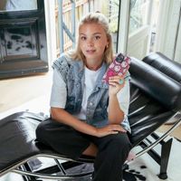 Selencia Coque arrière Vivid Samsung Galaxy A15 (5G) - Wavy Smiley Pink