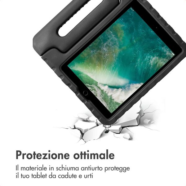 imoshion Coque kidsproof avec poignée Apple iPad 6 (2018) 9.7 pouces / iPad 5 (2017) 9.7 pouces - Noir