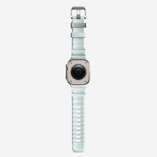 Nomad Bracelet Rocky Point Apple Watch Series 1 t/m 11 / SE / Ultra (44/45/46/49 mm) - Icy Blue Glow TItanium
