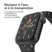 imoshion Bracelet en silicone⁺ Apple Watch Series 1 t/m 11 / SE / Ultra (44/45/46/49 mm) - Taille M/L - Noir
