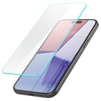 Spigen Protection d'écran en verre trempé GLAStR Slim + Applicator iPhone 16 Plus / 15 Plus