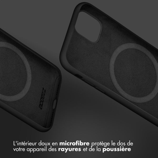 Accezz Coque Liquid Silicone avec MagSafe Apple iPhone 13 Mini - Noir