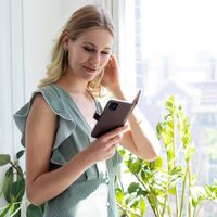 Selencia Étui portefeuille en cuir véritable Apple iPhone 11 - Marron