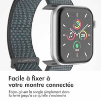 imoshion Bracelet en nylon Apple Watch Series 1 t/m 9 / SE (38/40/41 mm) | Series 10 / 11 (42 mm) - Ash Green