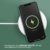 Accezz Coque Liquid Silicone Apple iPhone 13 Pro - Vert foncé
