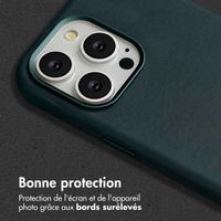 Accezz Coque MagSafe en cuir vintage Apple iPhone 15 Pro Max - Smokey Green