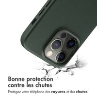Accezz Coque arrière en cuir avec MagSafe Apple iPhone 14 Pro - Cedar Green
