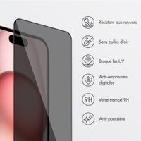 Accezz Protection d’écran en verre trempé avec filtre de confidentialité + Applicateur Apple iPhone 16 / 15