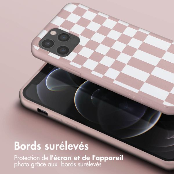 Selencia ﻿Coque design en silicone avec cordon amovible iPhone 12 (Pro) - Irregular Check Sand Pink