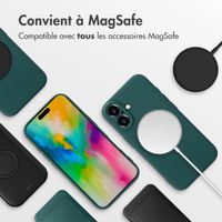 imoshion Coque Couleur avec MagSafe iPhone 16 - Vert foncé