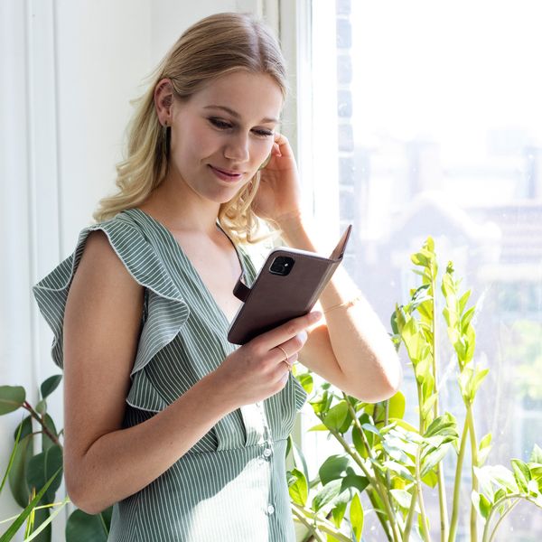 Selencia Étui portefeuille en cuir véritable Samsung Galaxy A42 - Marron