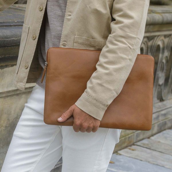 dbramante1928 Skagen Pro - Pochette ordinateur 14 pouces - Cuir véritable - MacBook Pro 14 pouces - Tan