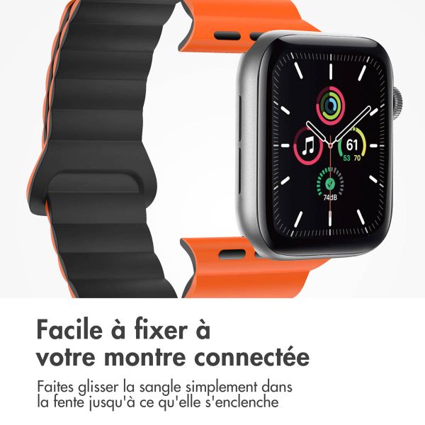 imoshion Bracelet en silicone magnétique Apple Watch Series 1 t/m 11 / SE / Ultra (44/45/46/49 mm) - Oranje & Zwart / Orange & Black