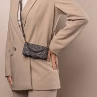 Selencia Étui de télephone portefeuille imprimé léopard Sabi Samsung Galaxy S24 / S25 - Midnight Black