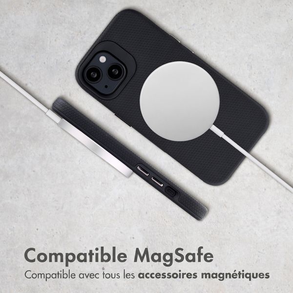 Accezz Coque Tough avec MagSafe Apple iPhone 13 - Noir