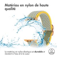 imoshion Bande élastique en nylon Apple Watch Series 1-9 / SE - 38/40/41 mm / Series 10 - 42 mm - ﻿Vert clair