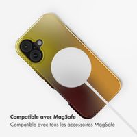 Selencia Coque arrière Vivid avec MagSafe Apple iPhone 17 - Gradient Olive Dust