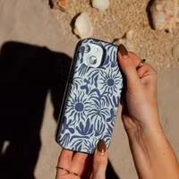 Selencia Coque arrière Vivid Samsung Galaxy S23 - Tropical Vibes Light Blue