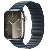 Apple Bracelet à maillons magnétique FineWoven Apple Watch Series 1 á 10 / SE / Ultra (2) (44/45/46/49 mm) - Taille S/M - Baltic Blue