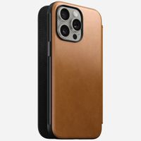 Nomad Étui de télephone portefeuille Modern Leather Folio Apple iPhone 15 Pro Max - English Tan