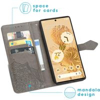 imoshion Etui de téléphone portefeuille Mandala Google Pixel 6 - Gris