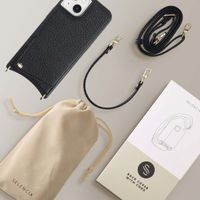 Selencia Coque arrière avec cordon et porte-cartes Nova iPhone 13 - Noir