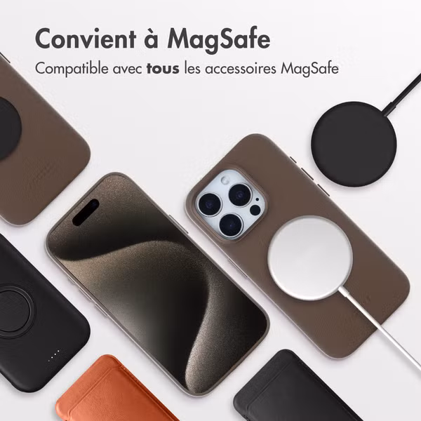 Accezz Coque arrière en cuir avec MagSafe Apple iPhone 15 Pro - Marron café