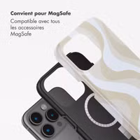 Selencia Coque arrière Vivid avec MagSafe Apple iPhone 15 Pro Max - Desert Waves Beige