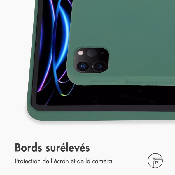 Accezz Coque Liquid Silicone avec porte-stylet iPad Pro 12.9 (2022) / Pro 12.9 (2021) / Pro 12.9 (2020) - Vert foncé