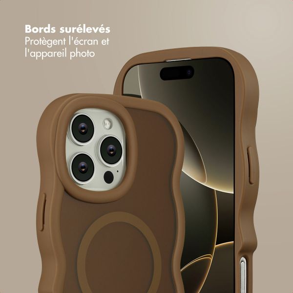 Selencia Coque arrière Wavy avec MagSafe Apple iPhone 16 Pro Max - Mocha Brown