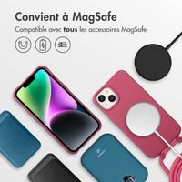 imoshion Coque arrière Color avec cordon amovible et MagSafe Apple iPhone 14 - Raspberry