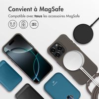 imoshion Coque de couleur avec cordon amovible MagSafe iPhone 16 Pro - Black Coffee