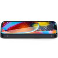 Spigen Protection d'écran en verre trempé GLAStR Fit + Applicator 2-pack Apple iPhone 14 / 13 / 13 Pro
