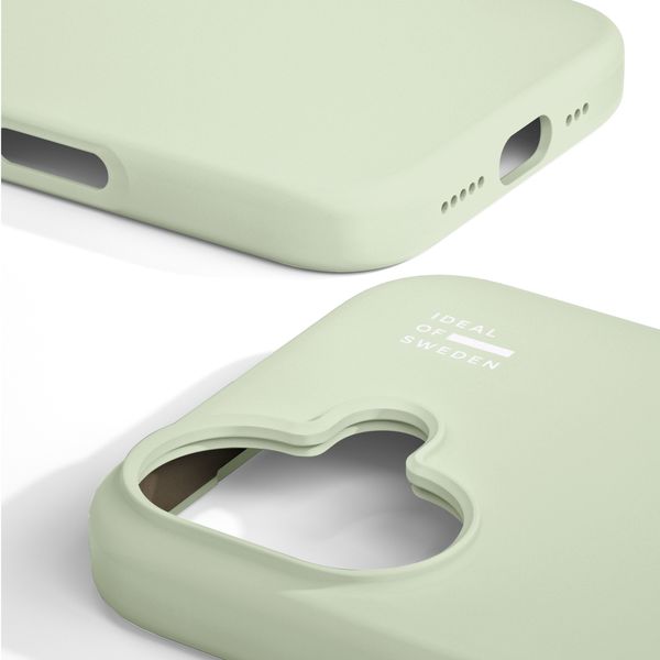 iDeal of Sweden Coque en silicone avec MagSafe Apple iPhone 17 - Sage Green