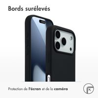 Accezz Coque Liquid Silicone avec MagSafe Apple iPhone 17 Pro - Noir