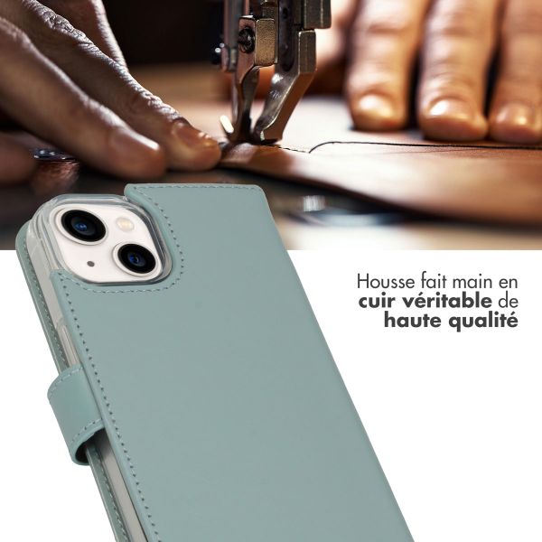 Selencia Étui portefeuille en cuir véritable Apple iPhone 14 - Air Blue