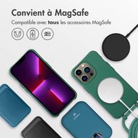 imoshion Coque arrière Color avec cordon amovible et MagSafe Apple iPhone 13 Pro - Vert foncé