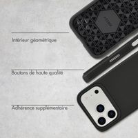 Accezz Coque Tough avec MagSafe Apple iPhone 17 Pro Max - Noir