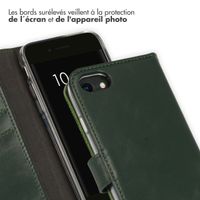 Selencia Étui portefeuille en cuir véritable Apple iPhone SE (2022 / 2020) / 8 / 7 / 6(s) - Vert