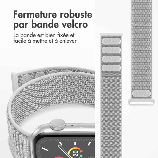 imoshion Bracelet en nylon Apple Watch Series 1 t/m 11 / SE / Ultra (44/45/46/49 mm) - Seashell