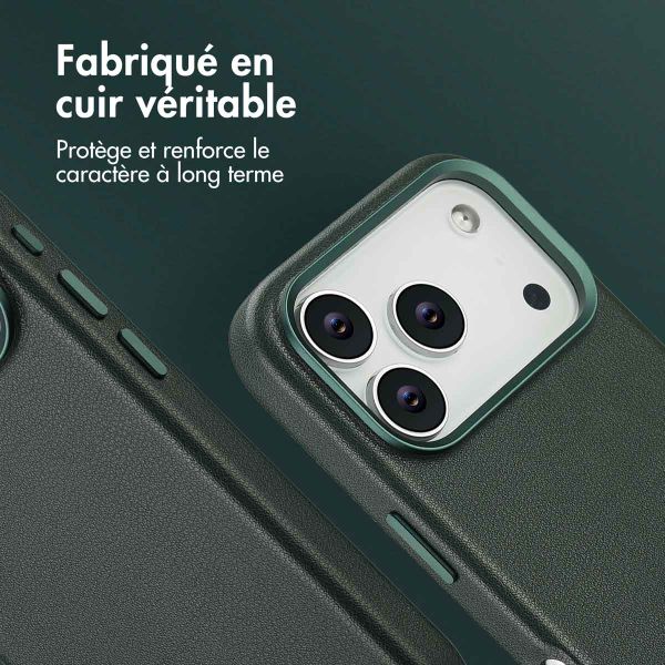 Accezz Coque arrière en cuir avec MagSafe Apple iPhone 17 Pro - Cedar Green