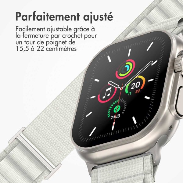 imoshion Bracelet en nylon Alpine Apple Watch Series 1 á 10 / SE / Ultra (2) (44/45/46/49 mm) - Starlight