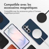 Accezz Coque arrière en cuir avec MagSafe Samsung Galaxy S26 - Nightfall Blue