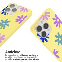 imoshion Coque design en silicone avec cordon Apple iPhone 15 Pro - Yellow Flower Distance